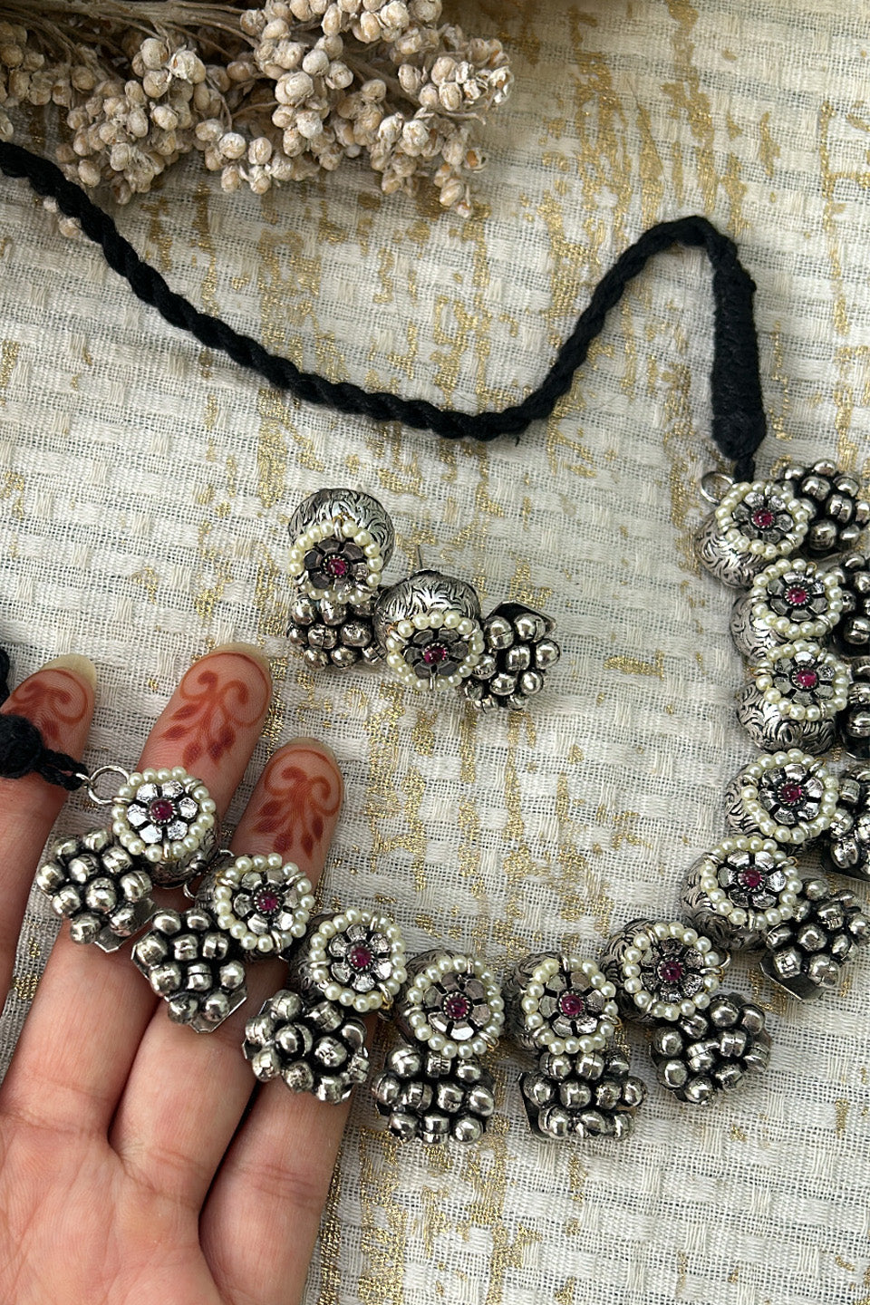 The Rani Silver Necklace with Earrings (Silver Plated)