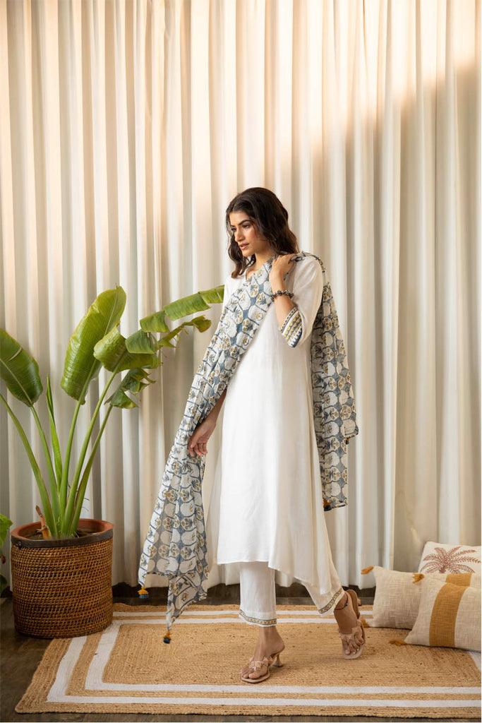White Suit set with Printed organza dupatta-Blue (Set of Three)