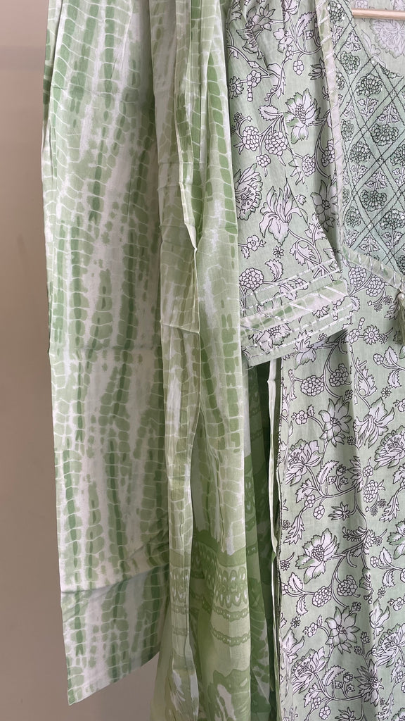 Pastel Green Floral Tunic Set (Set of Three)